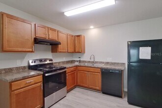 3214 65th St W in Lehigh Acres, FL - Building Photo - Building Photo