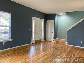 330 Glenwood St in Ann Arbor, MI - Building Photo - Building Photo