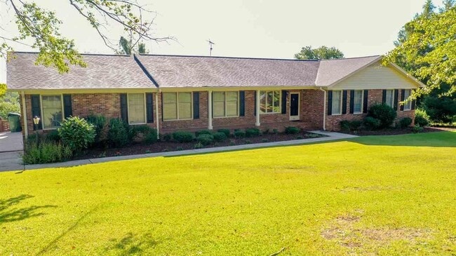 property at 404 Mount Vernon Rd