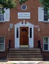 Olde Town Condominiums in Manassas, VA - Building Photo - Building Photo