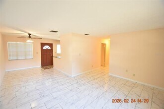 5028 16th St in Zephyrhills, FL - Building Photo - Building Photo