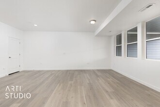 8342 Sky Mirror Ln in Midvale, UT - Building Photo - Building Photo