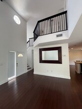 9995 NW 51st Terrace in Doral, FL - Building Photo - Building Photo