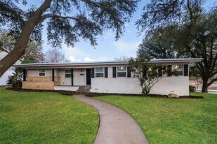 3550 Creston Ct in Fort Worth, TX - Building Photo