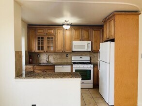 225 St Pauls Ave, Unit 7K in Jersey City, NJ - Building Photo - Building Photo