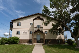 Village Park in Fargo, ND - Building Photo - Building Photo