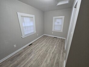 160 W Seaview Ave in Norfolk, VA - Foto de edificio - Building Photo