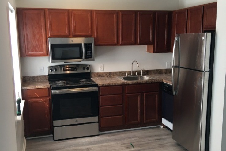 Quarterpath Place in Williamsburg, VA - Building Photo