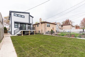 4129 N Oketo Ave in Norridge, IL - Foto de edificio - Building Photo