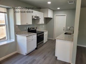 5414 Green Grove St in San Antonio, TX - Building Photo - Building Photo