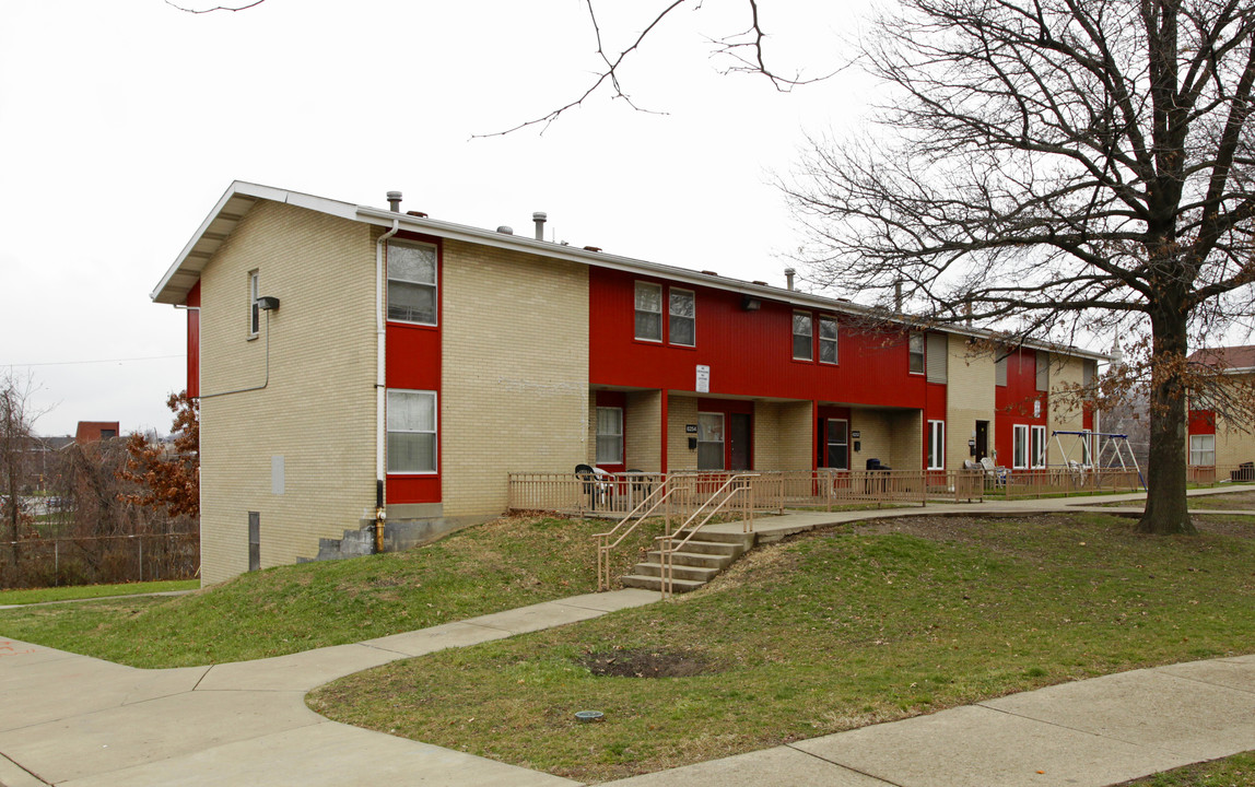 6200-6256 Auburn St in Pittsburgh, PA - Building Photo