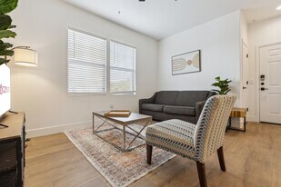 9450 W Cabela Dr in Glendale, AZ - Building Photo