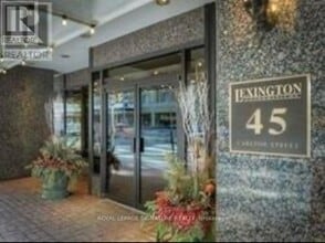 45 Carlton St. in Toronto, ON - Building Photo - Building Photo