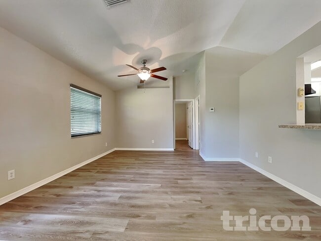 7352 Bolten Ln in Port Charlotte, FL - Building Photo - Building Photo