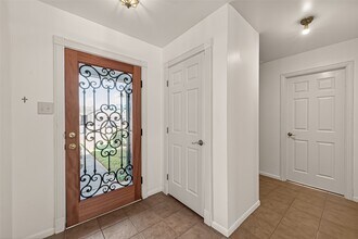 2510 Old Fort Rd in Sugar Land, TX - Building Photo - Building Photo