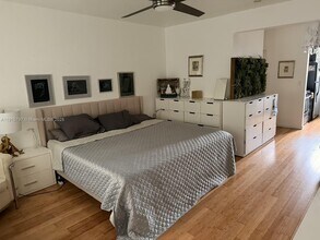 101 Collins Ave in Miami Beach, FL - Building Photo - Building Photo