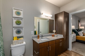 Southton Apartments in Elmendorf, TX - Foto de edificio - Interior Photo