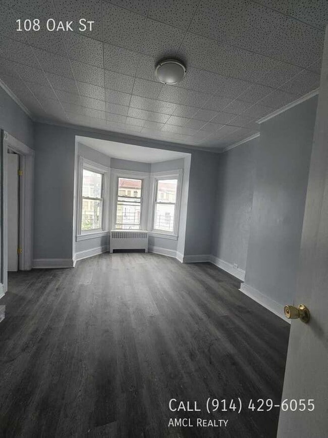 property at 108 Oak St