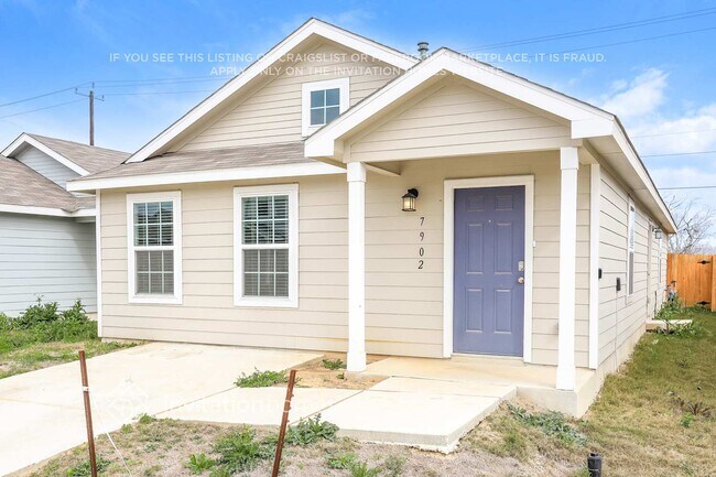 7902 Serro Medina in San Antonio, TX - Building Photo - Building Photo