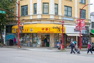 284-296 E Pender St in Vancouver, BC - Building Photo - Building Photo