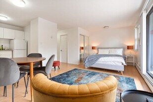 1190 10th Avenue Bikeway, Unit SI ID1051846P in Vancouver, BC - Building Photo