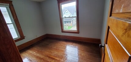 136 Hollinger Ave in Akron, OH - Building Photo - Building Photo