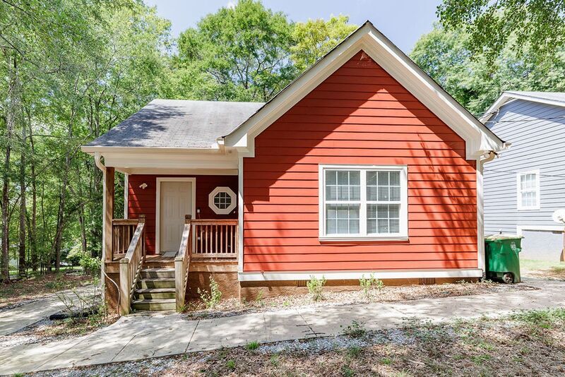 205 Third Street in Athens, GA - Building Photo