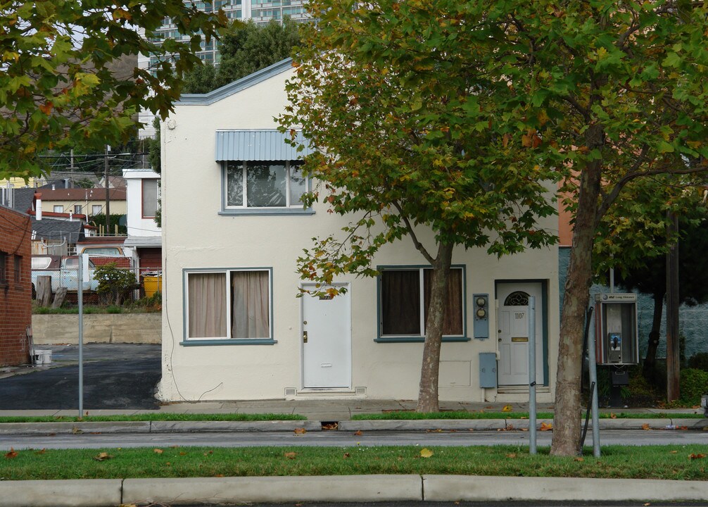 1107 Airport Blvd in South San Francisco, CA - Foto de edificio