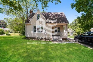 1911 N Broadway St in Peoria, IL - Building Photo