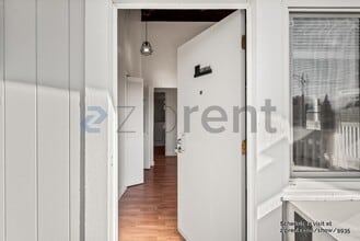 10806 Hubbard Way in San Jose, CA - Building Photo - Building Photo