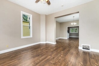 639 Caledonia Pl in Dubuque, IA - Building Photo - Building Photo