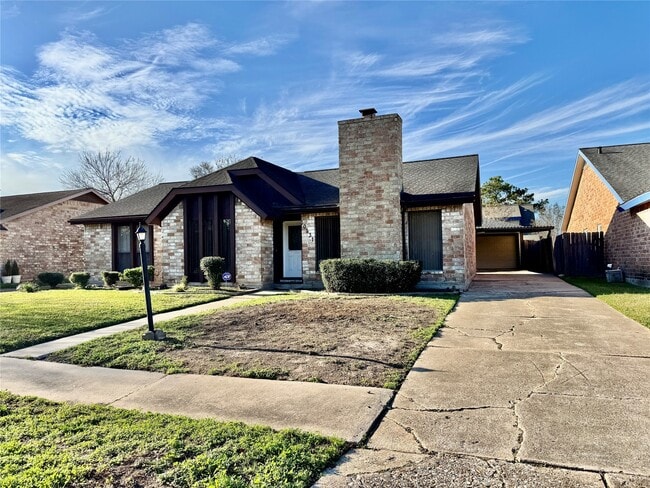 10131 Sagedale Dr in Houston, TX - Building Photo - Building Photo