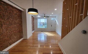 1237 S 27th St in Philadelphia, PA - Building Photo - Building Photo