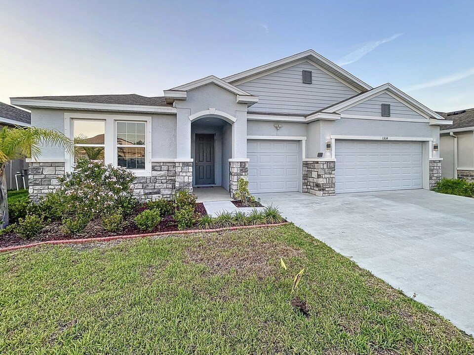 13014 Willow Grove Dr in Riverview, FL - Building Photo