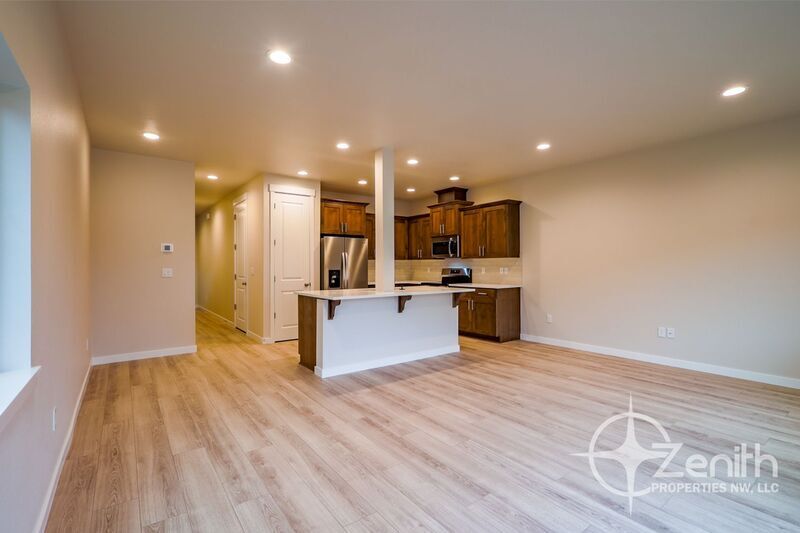 8513 NE 134th Pl in Vancouver, WA - Foto de edificio