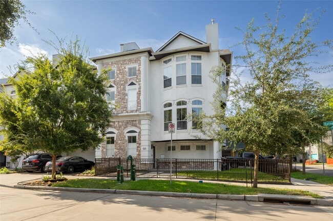 property at 1221 Kipling St
