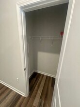 210 Lennox Spg Dr in Wake Forest, NC - Foto de edificio - Building Photo