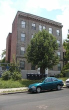 307 S St NE in Washington, DC - Foto de edificio - Building Photo