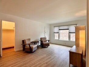 2527 Hydraulic Rd in Charlottesville, VA - Building Photo - Building Photo