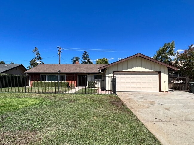 property at 408 Sandalwood Dr