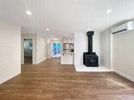 6126 Butterfly Ave in Dunsmuir, CA - Building Photo