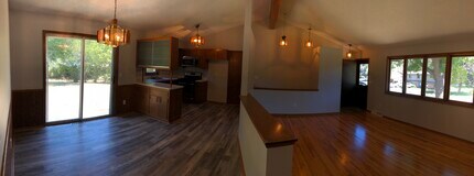 865 Charlotte Dr in Anoka, MN - Building Photo - Building Photo