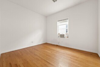 261 Lexington Ave in Jersey City, NJ - Building Photo - Building Photo