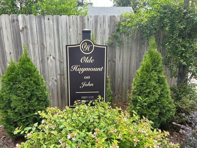 2012 Fig Ct in Fayetteville, NC - Building Photo - Building Photo