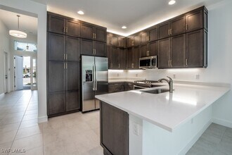 11417 Jacaranda Dr in Naples, FL - Building Photo - Building Photo