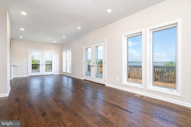 1100 Paca Dr in Edgewater, MD - Building Photo - Building Photo