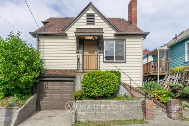 property at 1716 E Fir St