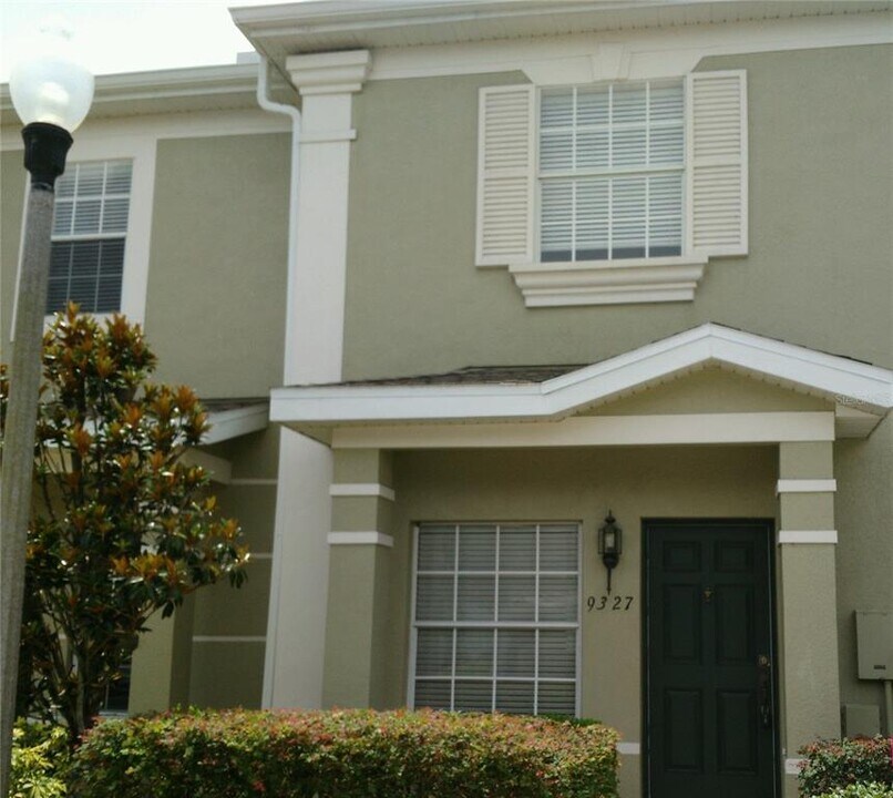 9327 Flowering Cottonwood Rd in Orlando, FL - Building Photo