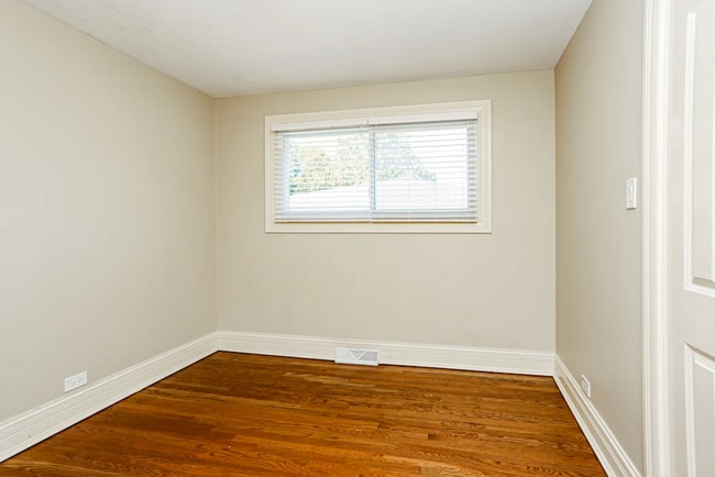 46 Pamela Dr in Bensenville, IL - Building Photo - Building Photo