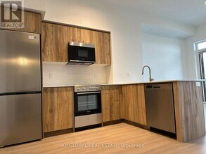 25 Wellington St S in Kitchener, ON - Building Photo - Building Photo